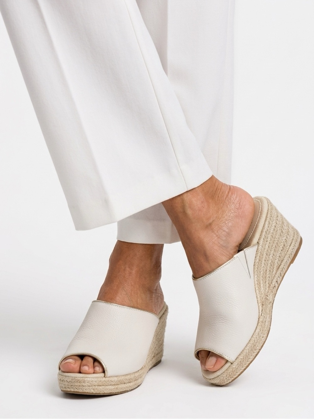 Cole Haan Cream open toe 3” Wedge Espadrille Mules size 9 NWOT